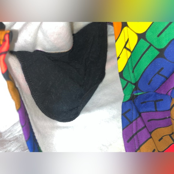 UGG Rainbow Shorts Sz M Unisex NWT - Picture 6 of 8